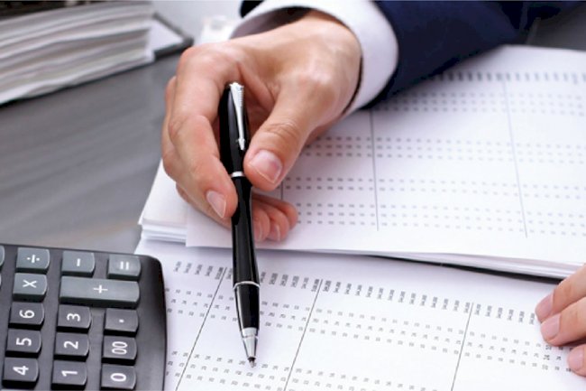 Takibe konu bonoların keşide tarihleri, ödeme tarihlerinin farklı olduğu ve bu haliyle borç kaynaklarının farklı olması halinde, farklı icra takiplerinde verilen farklı taahhütlerden dolayı 2004 sayılı İcra ve İflâs Kanunu’nun 340. maddesi gereğince borçlunun ödeme şartını ihlâl suçundan ayrı ayrı cezalandırılmasına karar verilecektir.