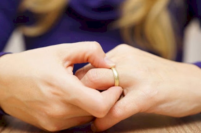 Boşanma Davası Nasıl Açılır? Gerekli Belgeler ve Süreç Nelerdir?